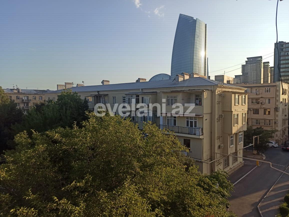 Kirayə verilir, köhnə tikili, 2 otaqlı, 65 m², Bakı, Xətai r, Ağ şəhər q, Şah İsmayıl Xətai m.