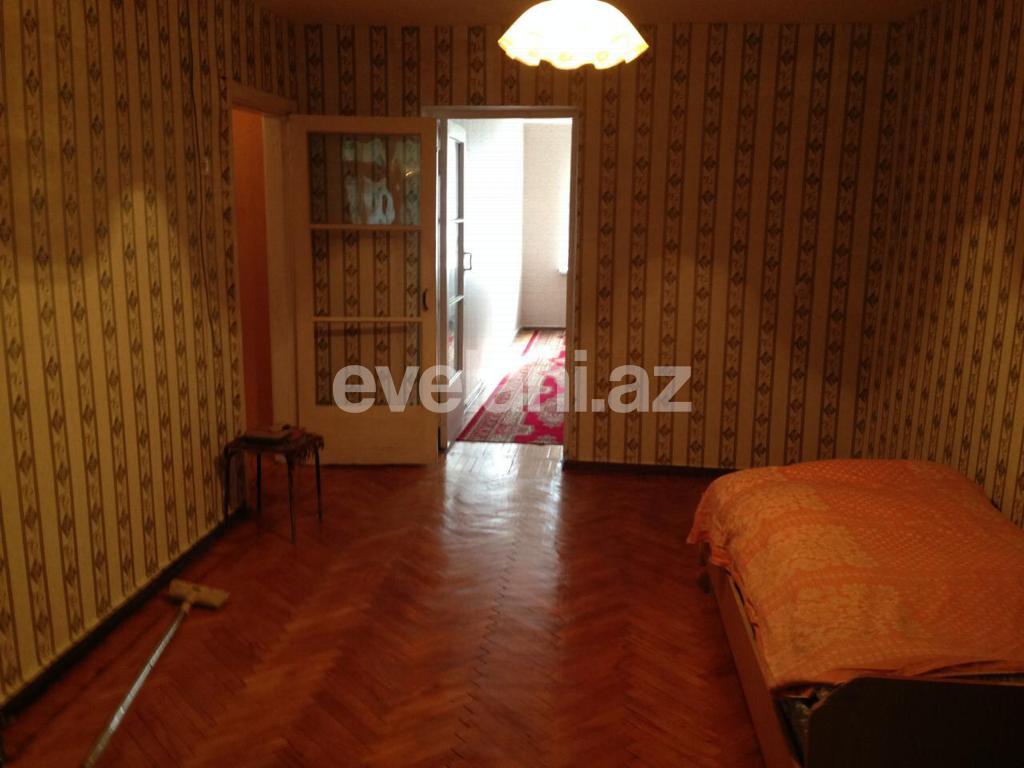 Satılır, köhnə tikili, 3 otaqlı, 80 m², Bakı, Yasamal r, Elmlər Akademiyası m.