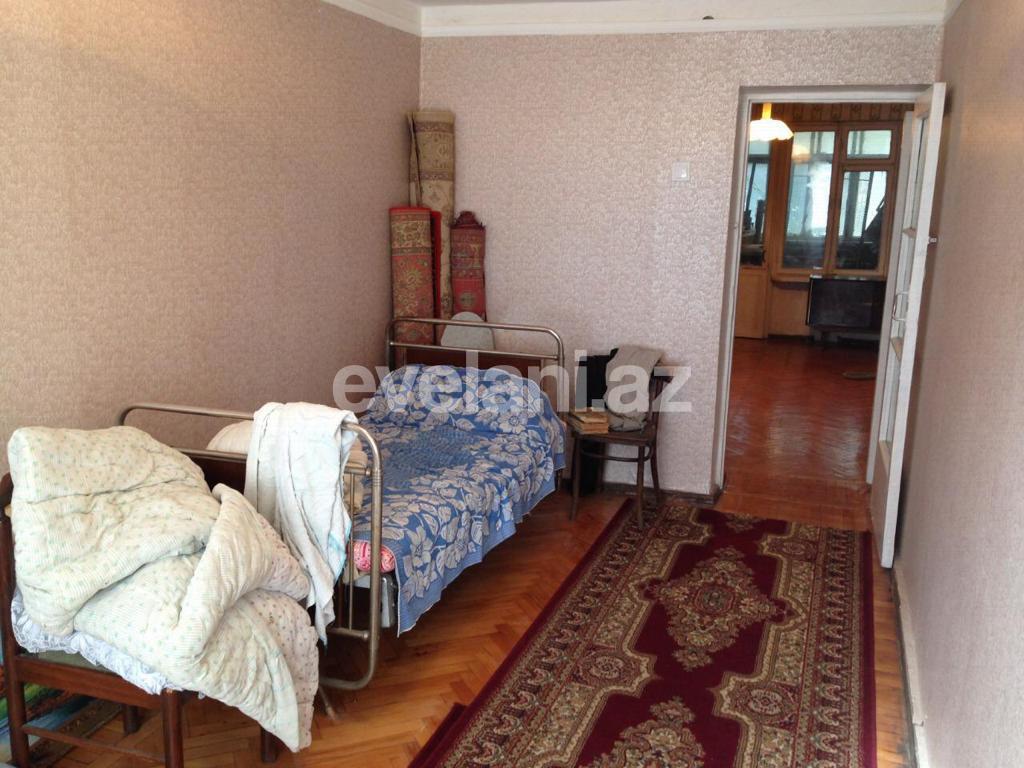 Satılır, köhnə tikili, 3 otaqlı, 80 m², Bakı, Yasamal r, Elmlər Akademiyası m.