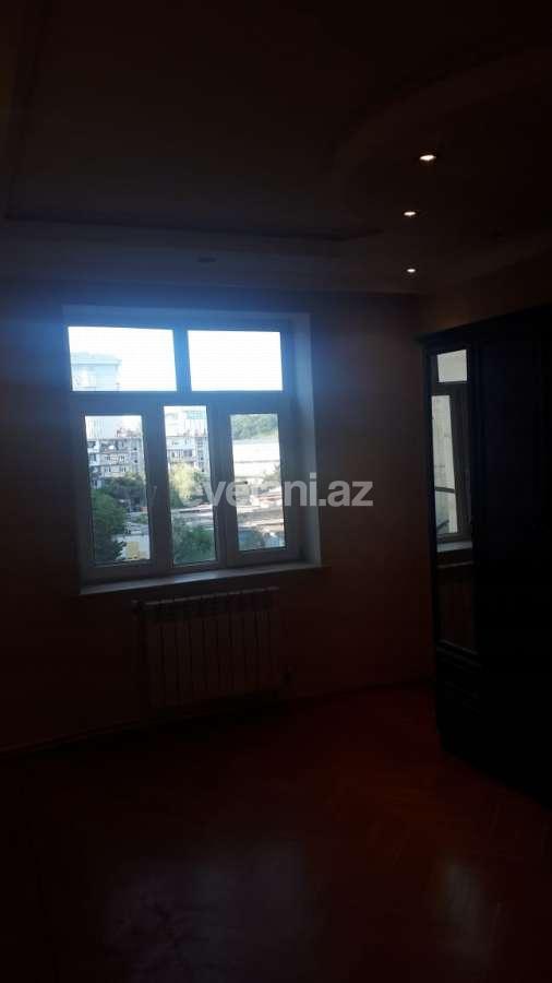 Rent, old building, 4 room, 100 m², Baku, Khatai r, Hazi Aslanov m.