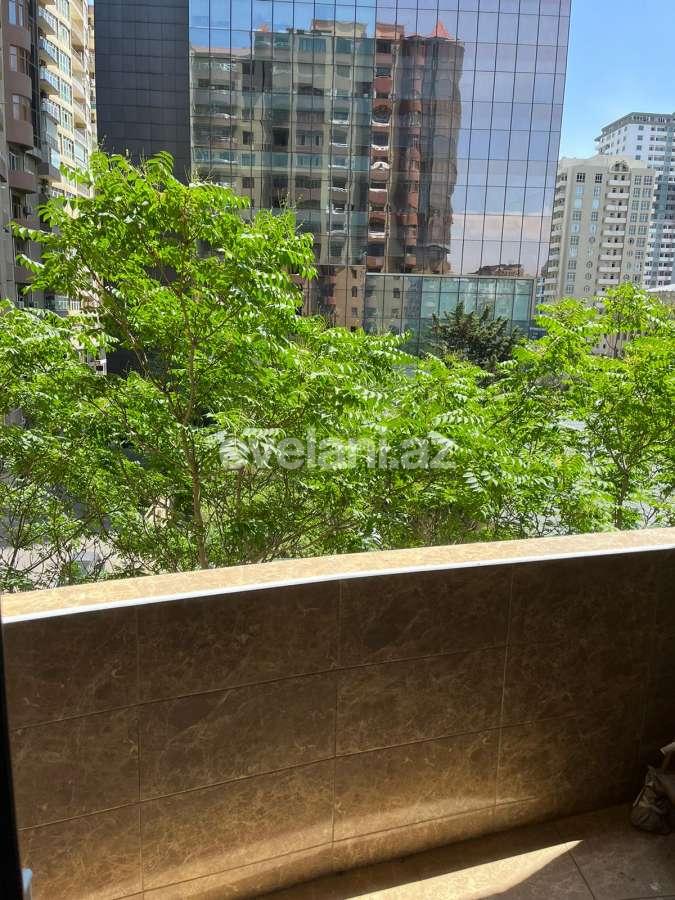 Kirayə verilir, yeni tikili, 1 otaqlı, 110 m², Bakı, Xətai r.