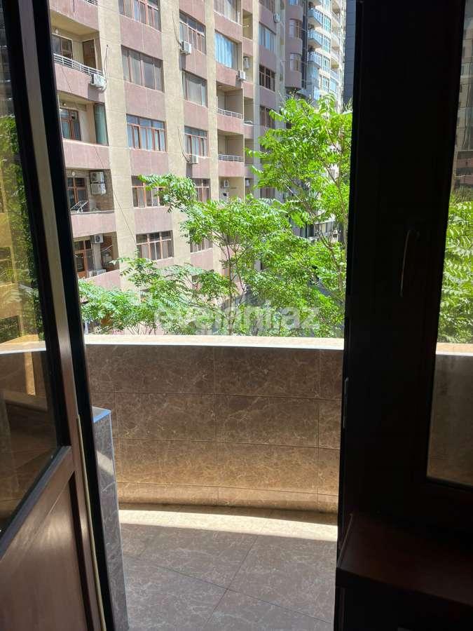 Kirayə verilir, yeni tikili, 1 otaqlı, 110 m², Bakı, Xətai r.