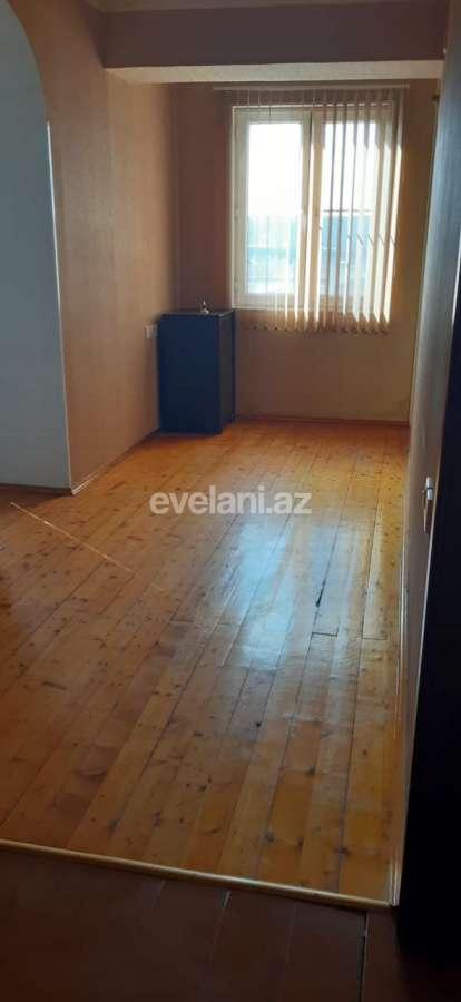 Sale, old building, 3 room, 85 m², Baku, Yasamal r, Inshaatchilar m.
