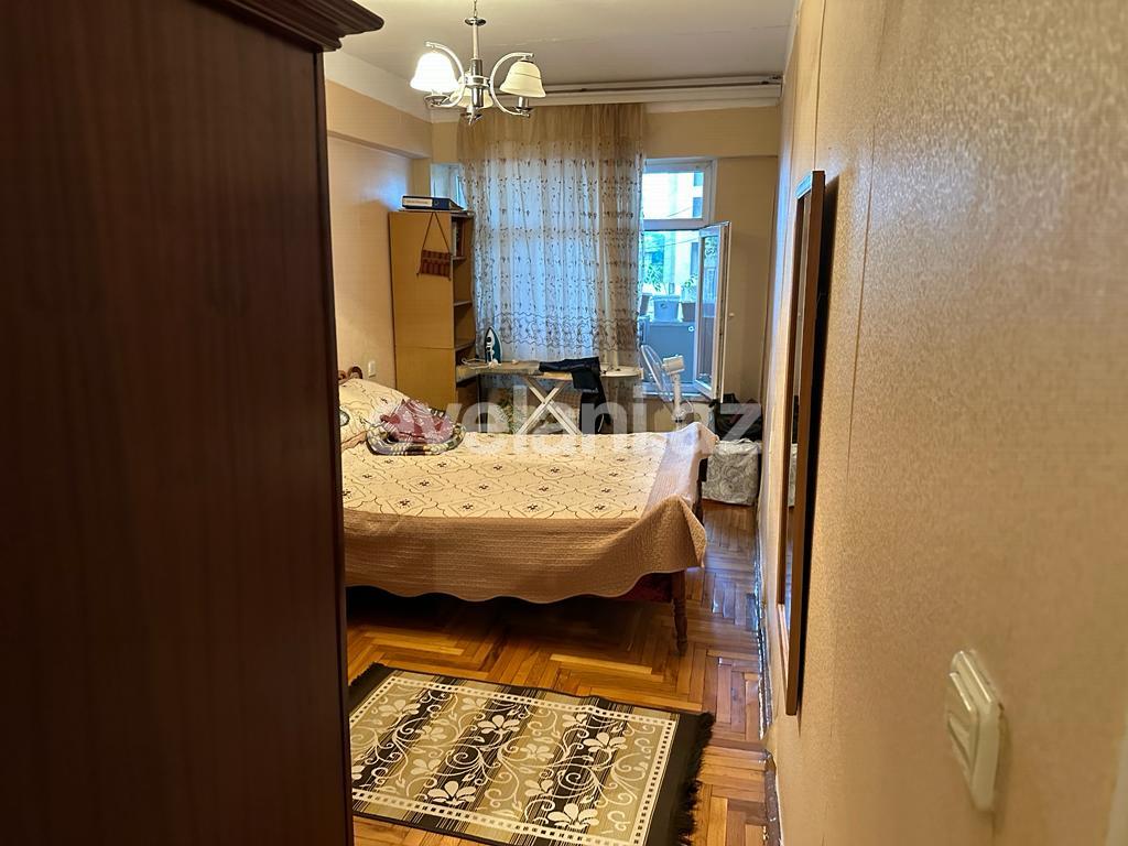 Satılır, köhnə tikili, 2 otaqlı, 60 m², Bakı, Nəsimi r.