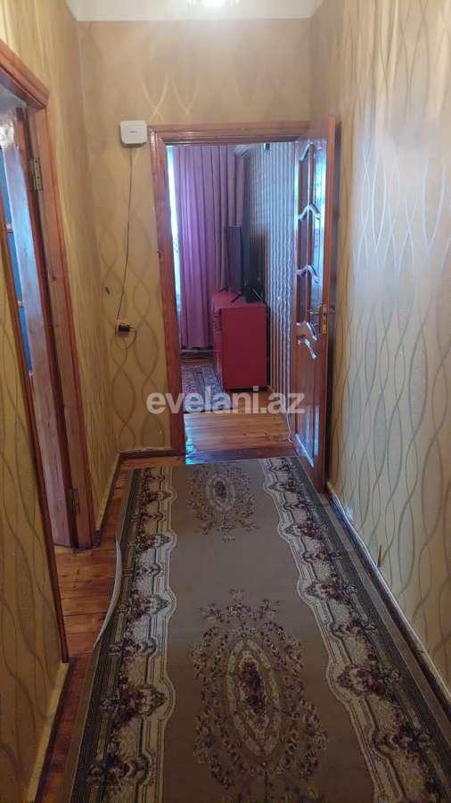 Kirayə verilir, köhnə tikili, 3 otaqlı, 65 m², Bakı, Binəqədi r, 8-ci mikrorayon q, Azadlıq prospekti m.