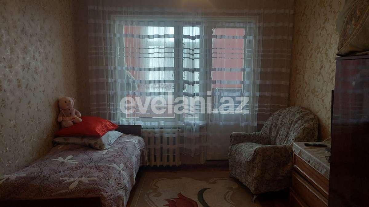 Kirayə verilir, köhnə tikili, 3 otaqlı, 65 m², Bakı, Binəqədi r, 8-ci mikrorayon q, Azadlıq prospekti m.