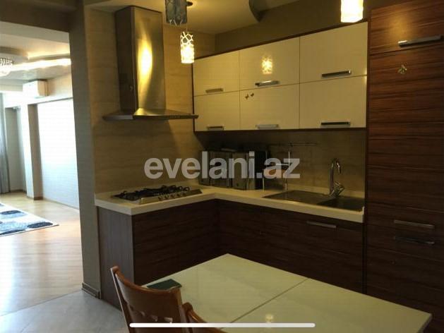 Сдаётся, вторичка, 2-комнаты, 66 m²