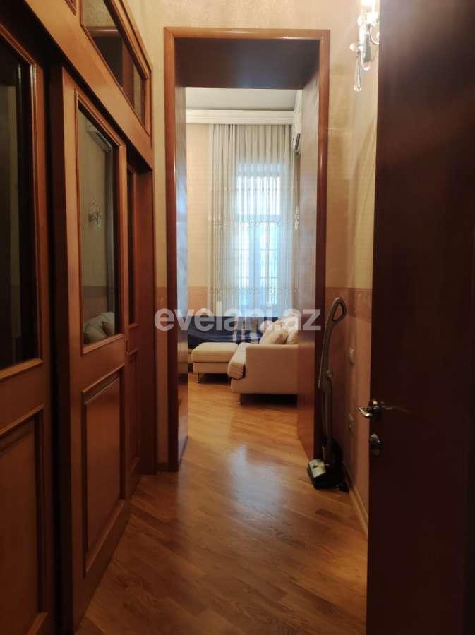 Satılır, köhnə tikili, 5 otaqlı, 130 m², Bakı, Nəsimi r, Nizami m.