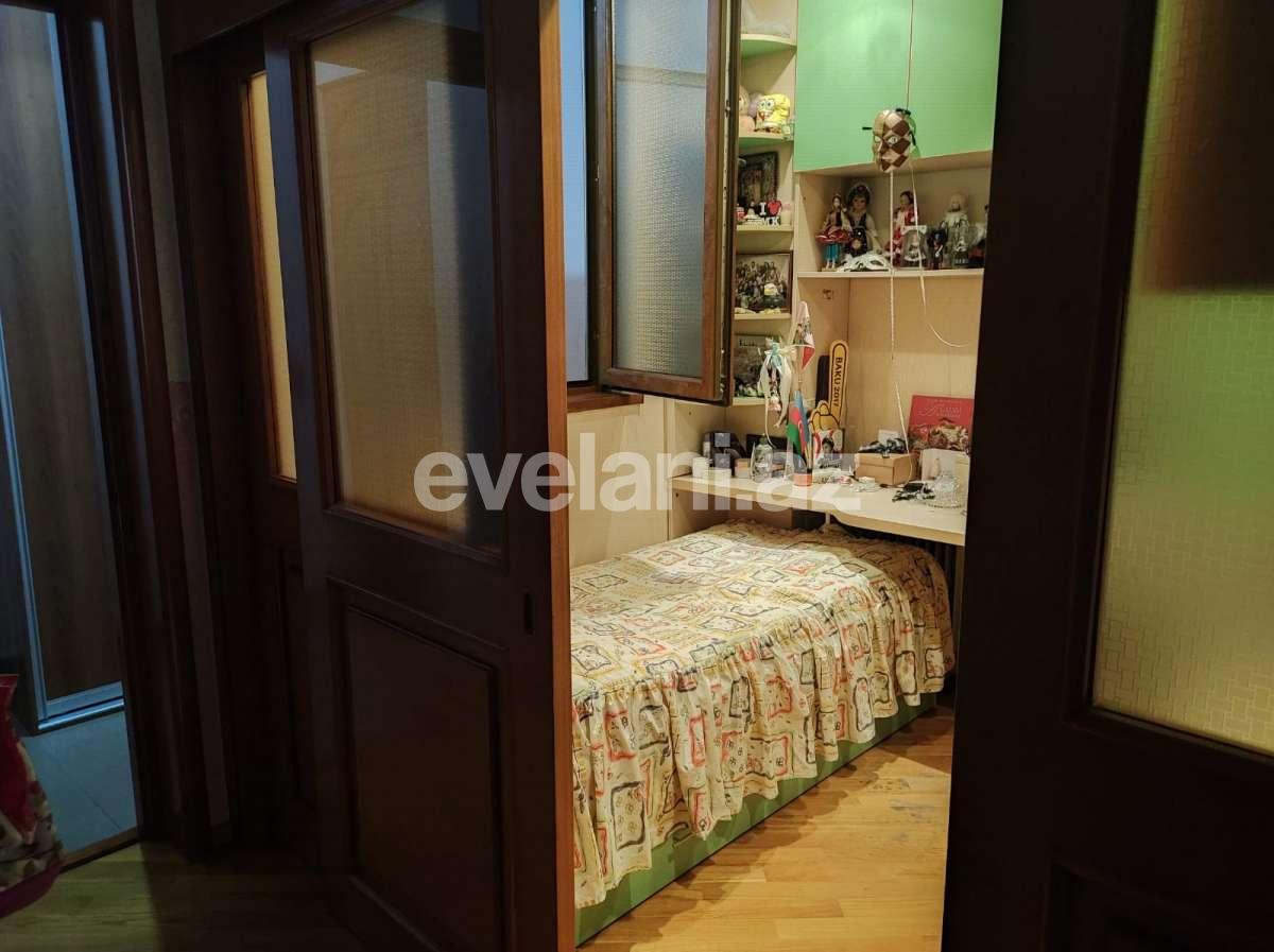 Satılır, köhnə tikili, 5 otaqlı, 130 m², Bakı, Nəsimi r, Nizami m.