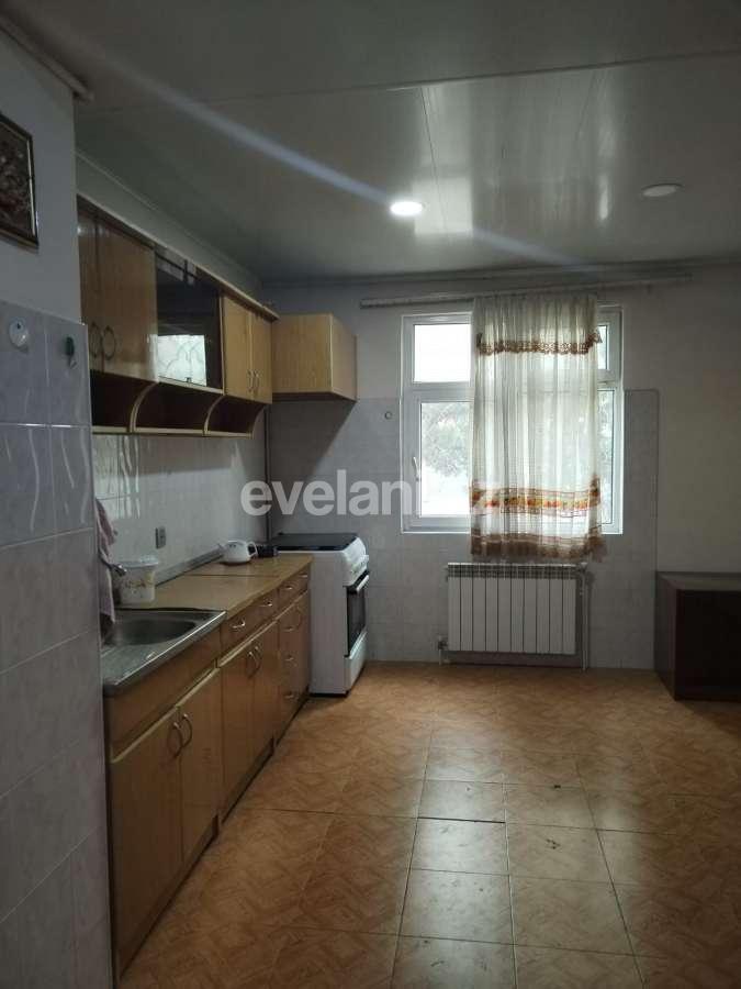 Satılır, köhnə tikili, 5 otaqlı, 140 m², Bakı, Binəqədi r, Biləcəri q.