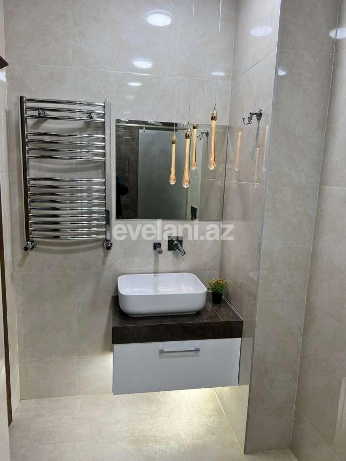 Сдаётся, новостройка, 4-комнаты, 211 m², Баку, Ясамальский r, Элмляр Академиясы m.