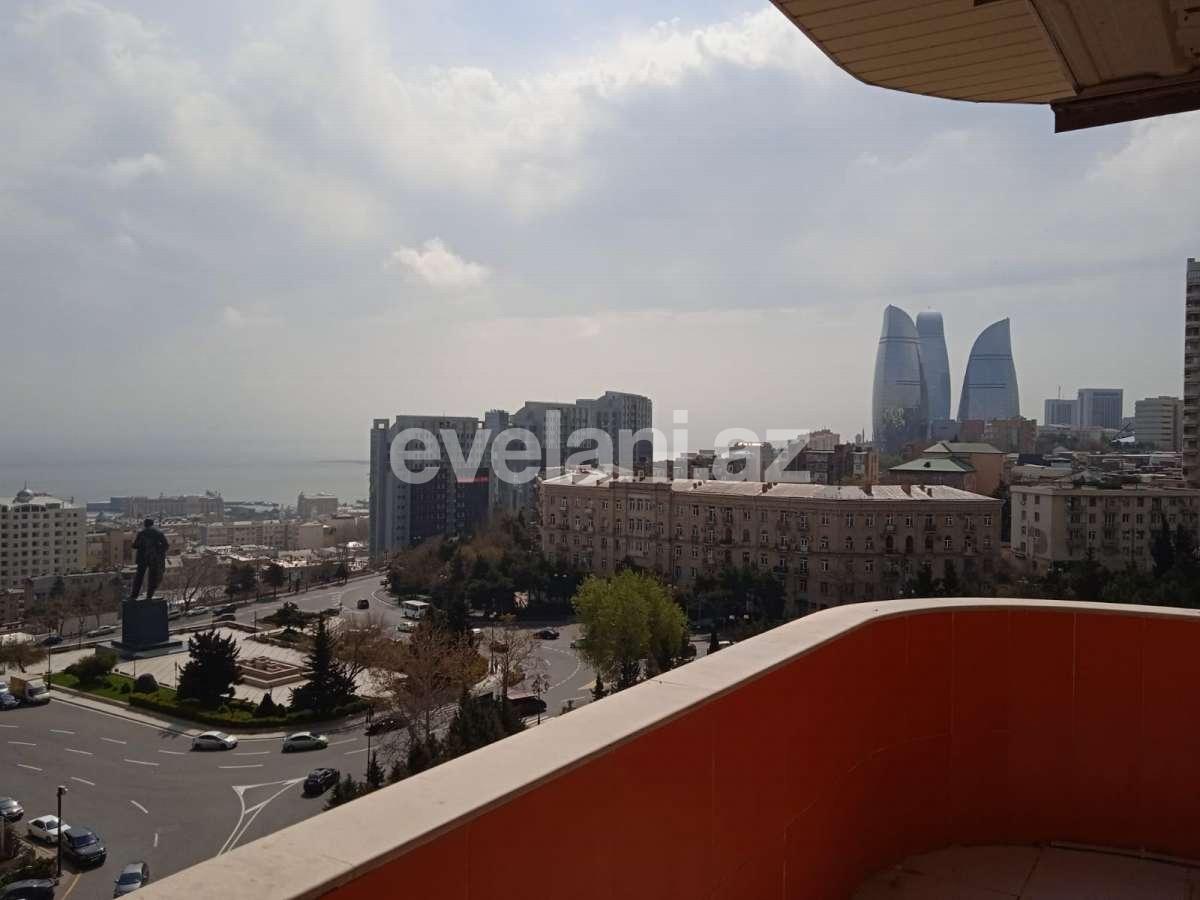 Сдаётся, новостройка, 4-комнаты, 211 m², Баку, Ясамальский r, Элмляр Академиясы m.