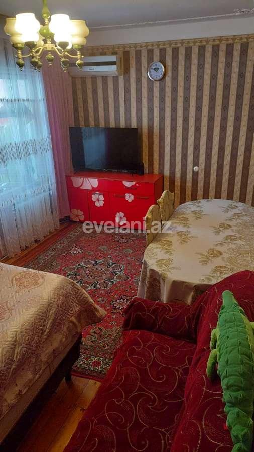 Kirayə verilir, köhnə tikili, 3 otaqlı, 70 m², Bakı, Binəqədi r, 8-ci mikrorayon q, Azadlıq prospekti m.