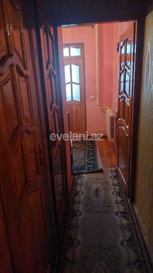 Kirayə verilir, köhnə tikili, 3 otaqlı, 70 m², Bakı, Binəqədi r, 8-ci mikrorayon q, Azadlıq prospekti m.