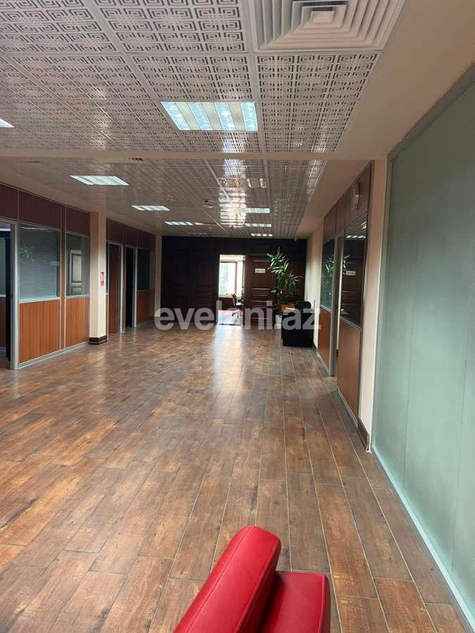 Kirayə verilir, ofis, 18 otaqlı, 1560 m², Bakı, Nərimanov r, Nəriman Nərimanov m.