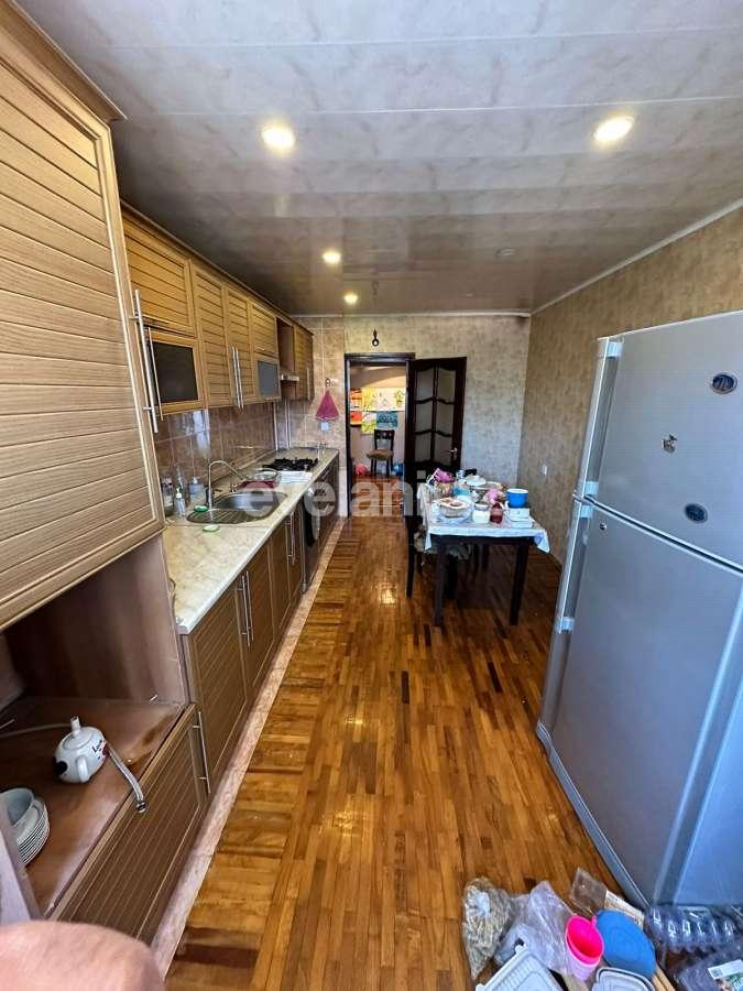 Satılır, köhnə tikili, 5 otaqlı, 120 m², Bakı, Xətai r, Əhmədli q, Əhmədli m.