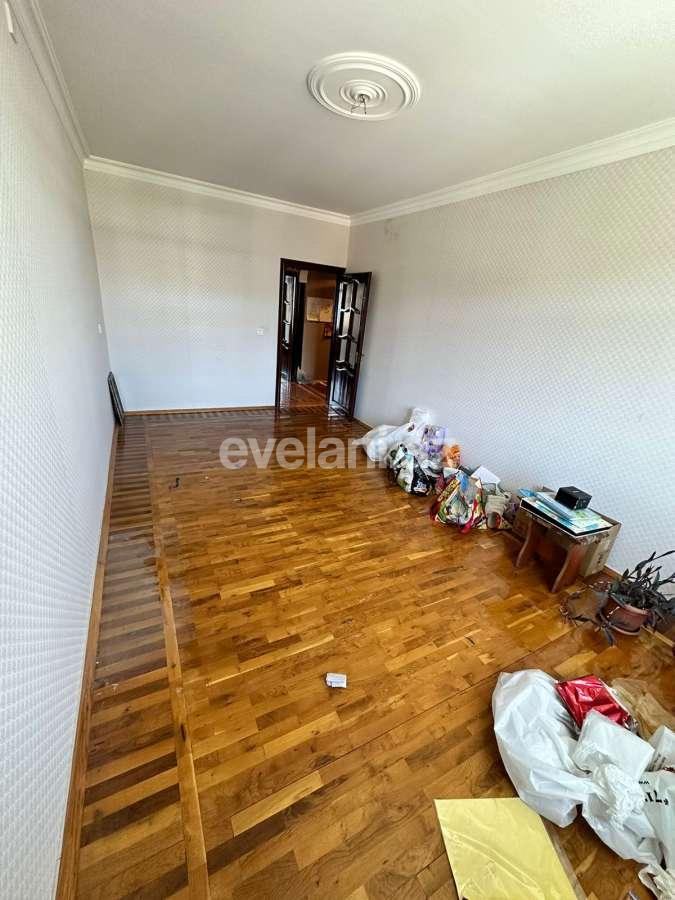 Satılır, köhnə tikili, 5 otaqlı, 120 m², Bakı, Xətai r, Əhmədli q, Əhmədli m.