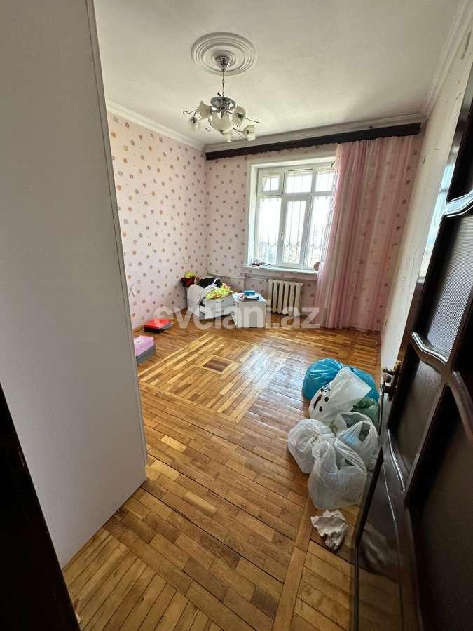 Satılır, köhnə tikili, 5 otaqlı, 120 m², Bakı, Xətai r, Əhmədli q, Əhmədli m.