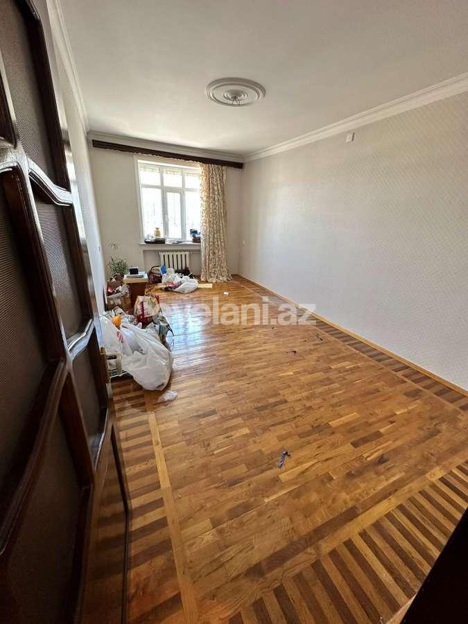 Satılır, köhnə tikili, 5 otaqlı, 120 m², Bakı, Xətai r, Əhmədli q, Əhmədli m.