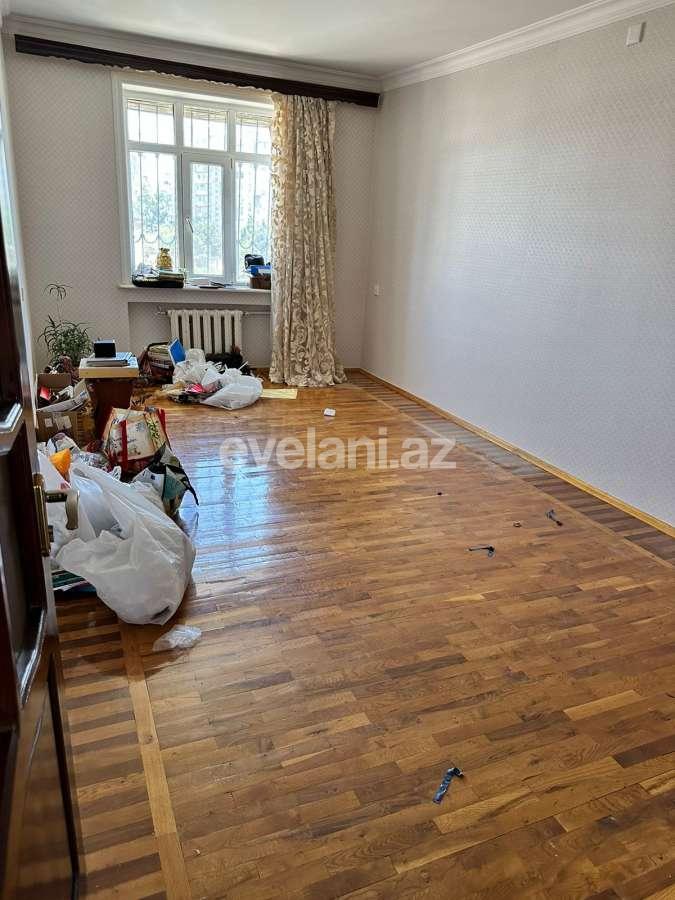 Satılır, köhnə tikili, 5 otaqlı, 120 m², Bakı, Xətai r, Əhmədli q, Əhmədli m.