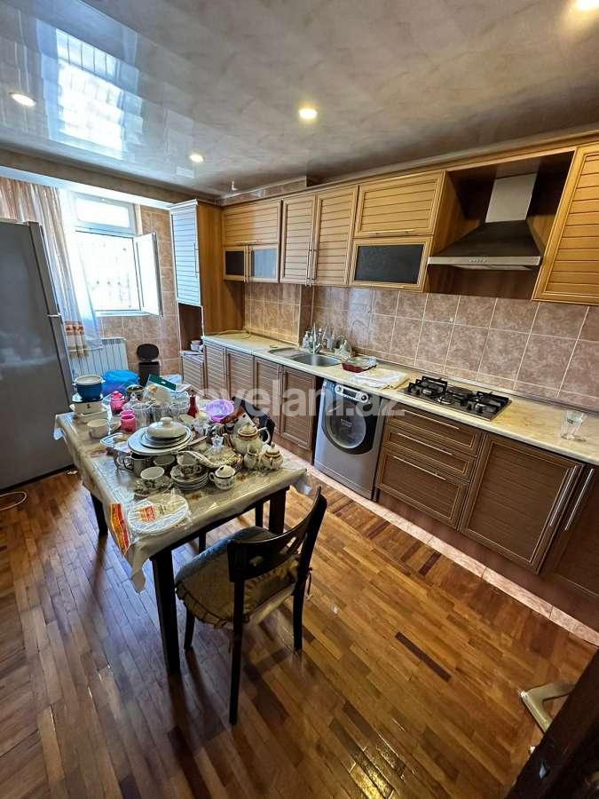 Satılır, köhnə tikili, 5 otaqlı, 120 m², Bakı, Xətai r, Əhmədli q, Əhmədli m.