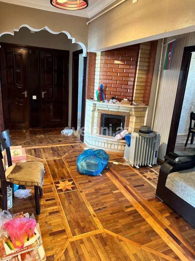 Satılır, köhnə tikili, 5 otaqlı, 120 m², Bakı, Xətai r, Əhmədli q, Əhmədli m.