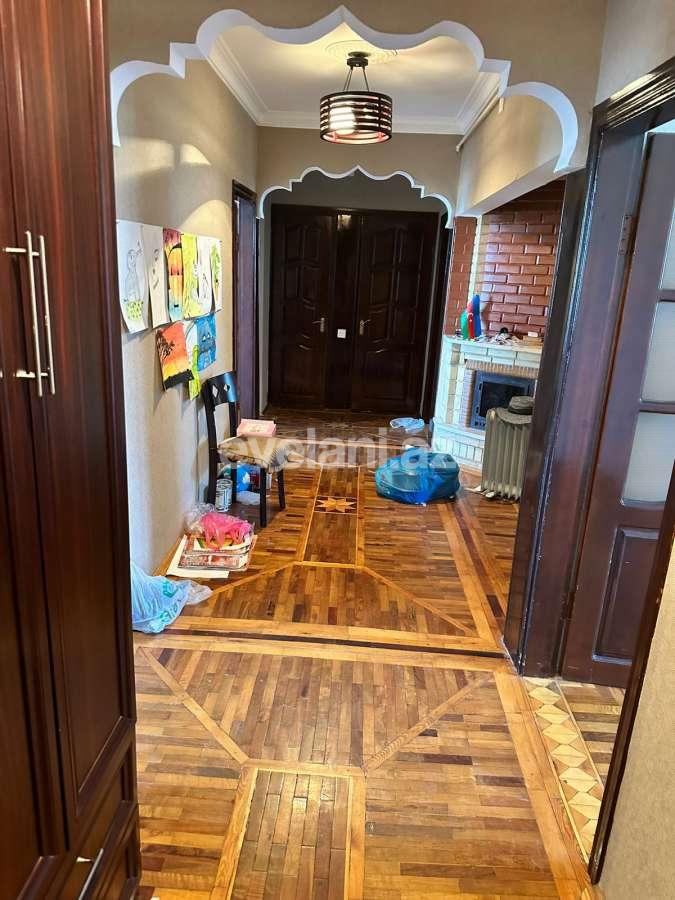 Satılır, köhnə tikili, 5 otaqlı, 120 m², Bakı, Xətai r, Əhmədli q, Əhmədli m.