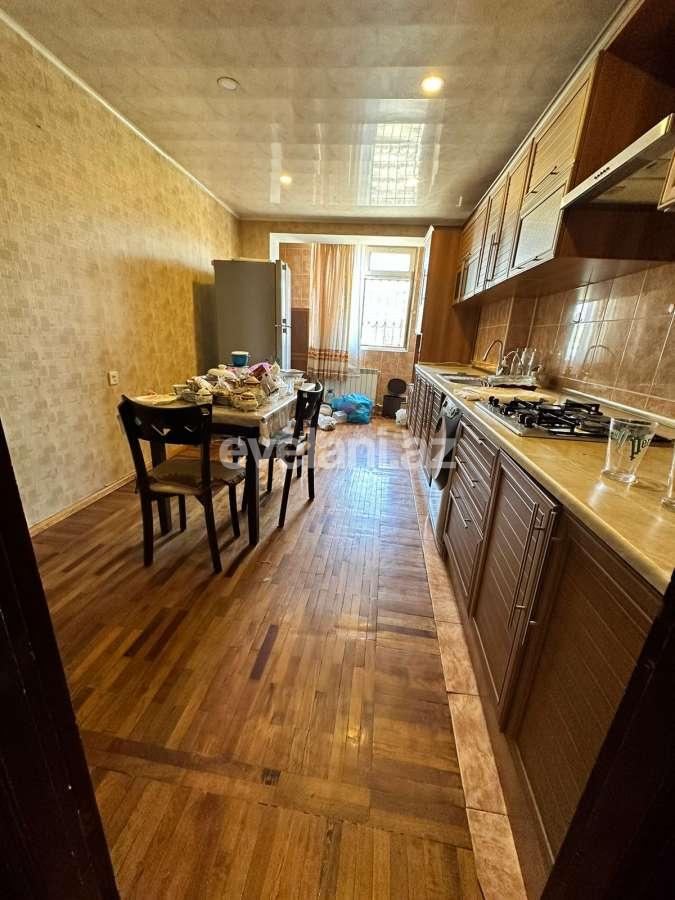 Satılır, köhnə tikili, 5 otaqlı, 120 m², Bakı, Xətai r, Əhmədli q, Əhmədli m.