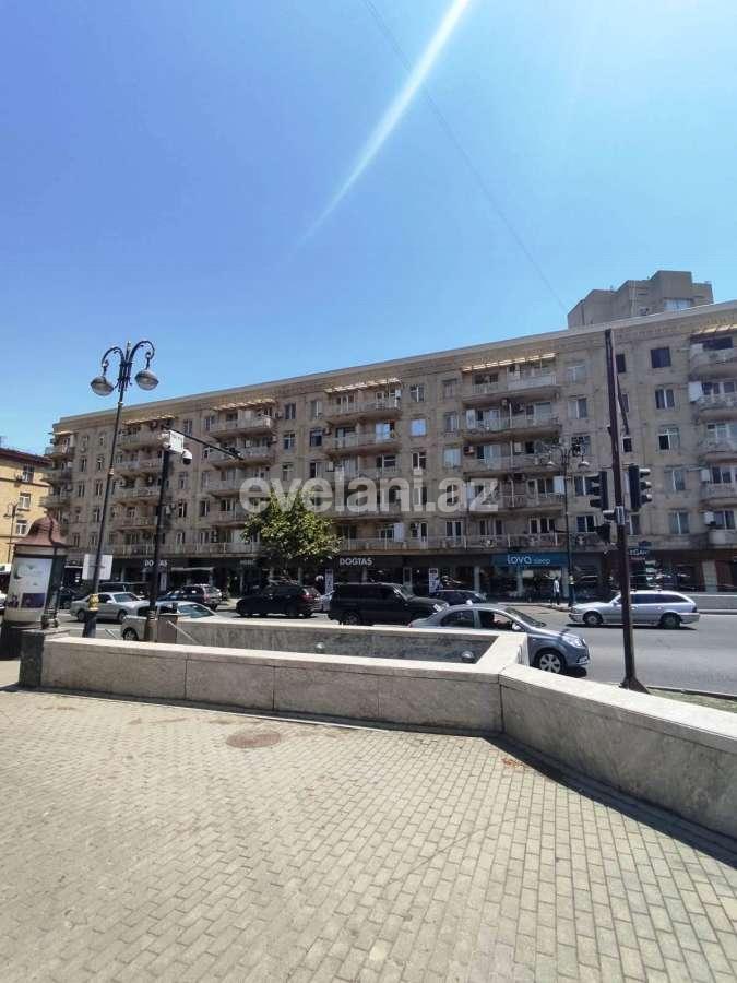 Продаётся, вторичка, 2-комнаты, 45 m², Баку, Ясамальский r, Элмляр Академиясы m.