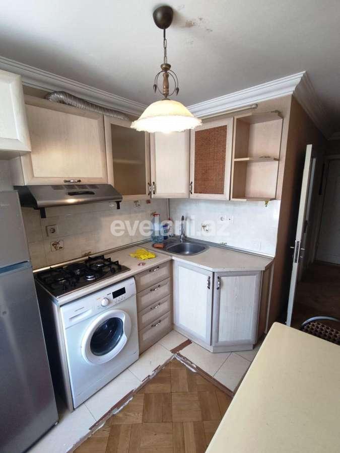 Продаётся, вторичка, 2-комнаты, 45 m², Баку, Ясамальский r, Элмляр Академиясы m.