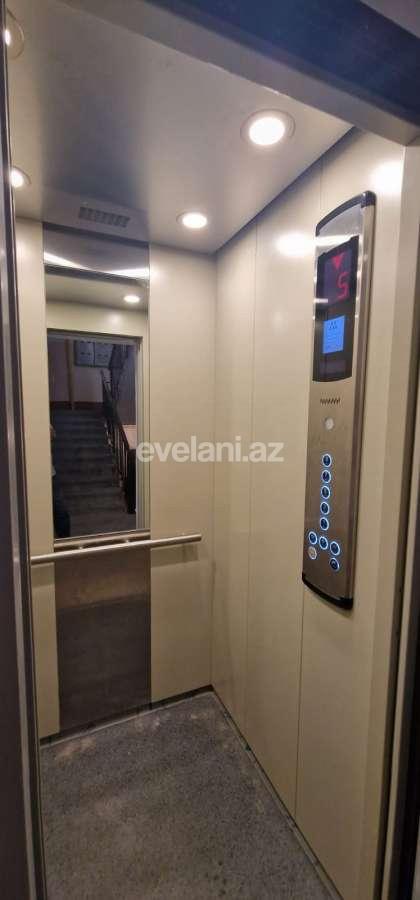 Satılır, köhnə tikili, 2 otaqlı, 65 m², Bakı, Binəqədi r, 9-cu mikrorayon q.