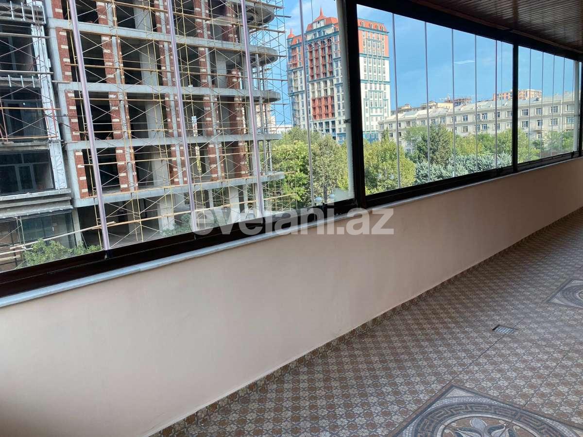 Satılır, yeni tikili, 4 otaqlı, 250 m², Bakı, Nəsimi r, 28 may m.