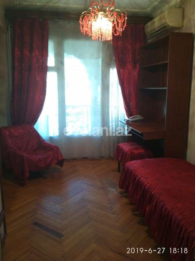 Sale, old building, 3 room, 85 m², Baku, Sabail r, 28 may m.