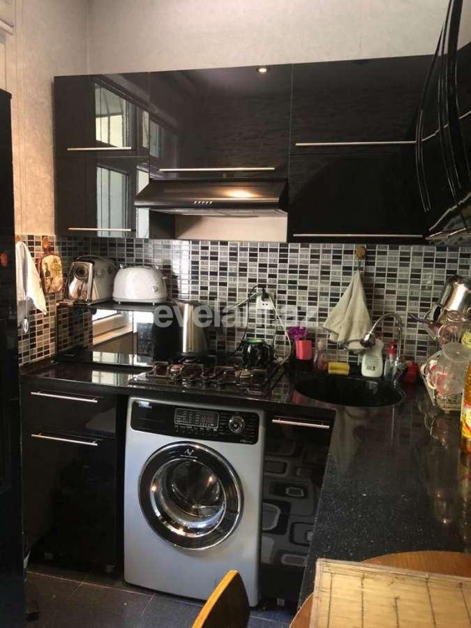 Kirayə verilir, köhnə tikili, 3 otaqlı, 70 m², Bakı, Nəsimi r, 4-cü mikrorayon q, Memar Əcəmi m.