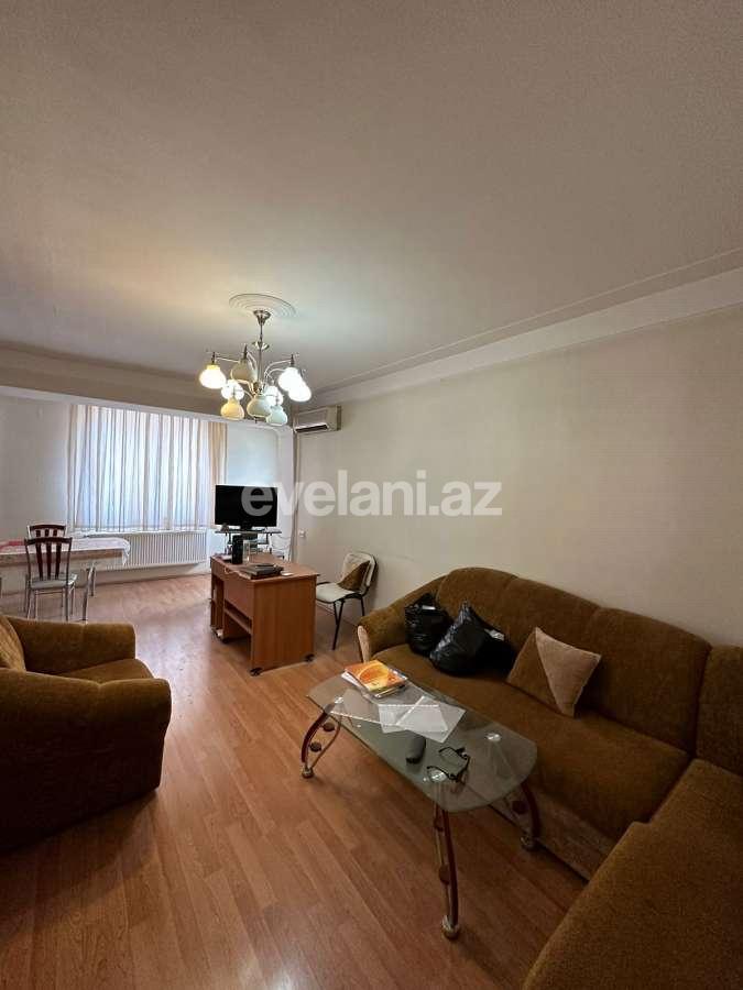 Satılır, köhnə tikili, 3 otaqlı, 100 m², Bakı, Yasamal r, Elmlər Akademiyası m.