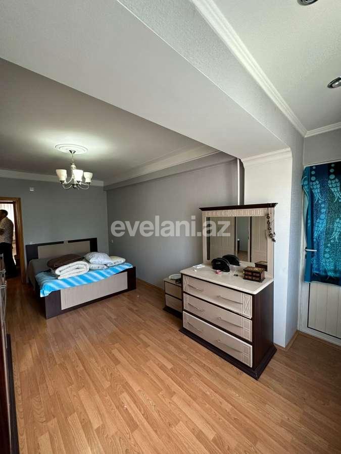 Satılır, köhnə tikili, 3 otaqlı, 100 m², Bakı, Yasamal r, Elmlər Akademiyası m.