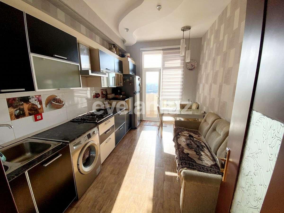 Satılır, yeni tikili, 3 otaqlı, 80 m², Bakı, Nizami r, Neftçilər m.