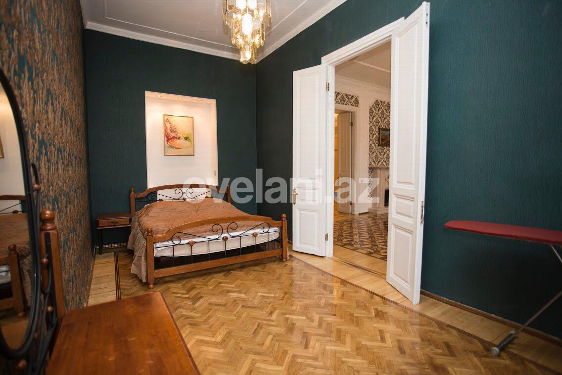 Sale, old building, 4 room, 160 m², Baku, Nasimi r, 28 may m.