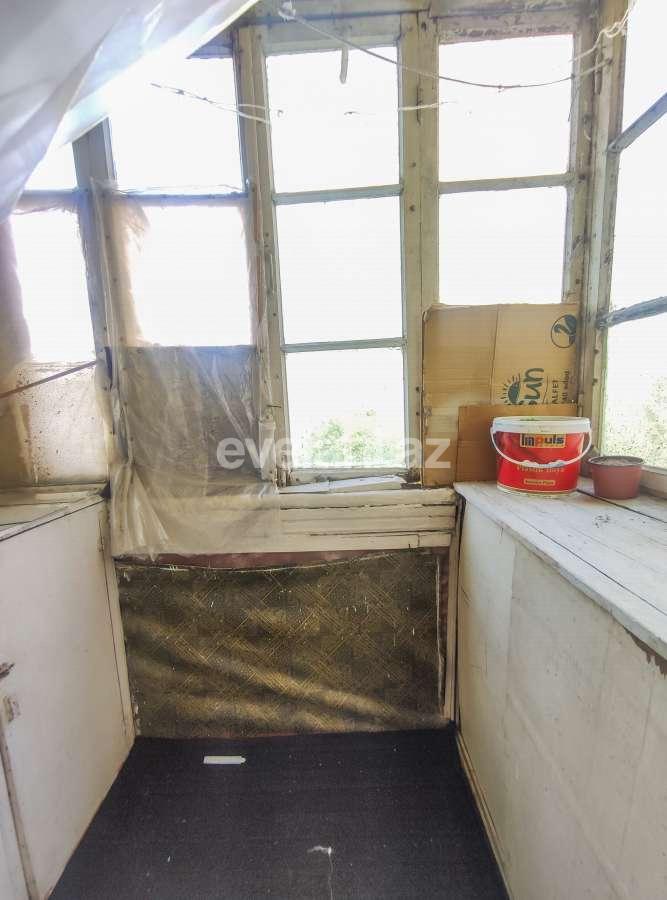 Satılır, köhnə tikili, 1 otaqlı, 30 m², Bakı, Nizami r, Qara Qarayev m.