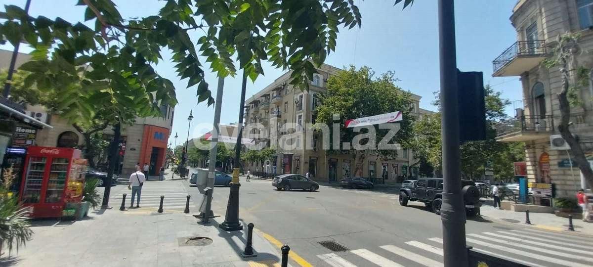 Rent, old building, 2 room, 55 m², Baku, Nasimi r, 28 may m.