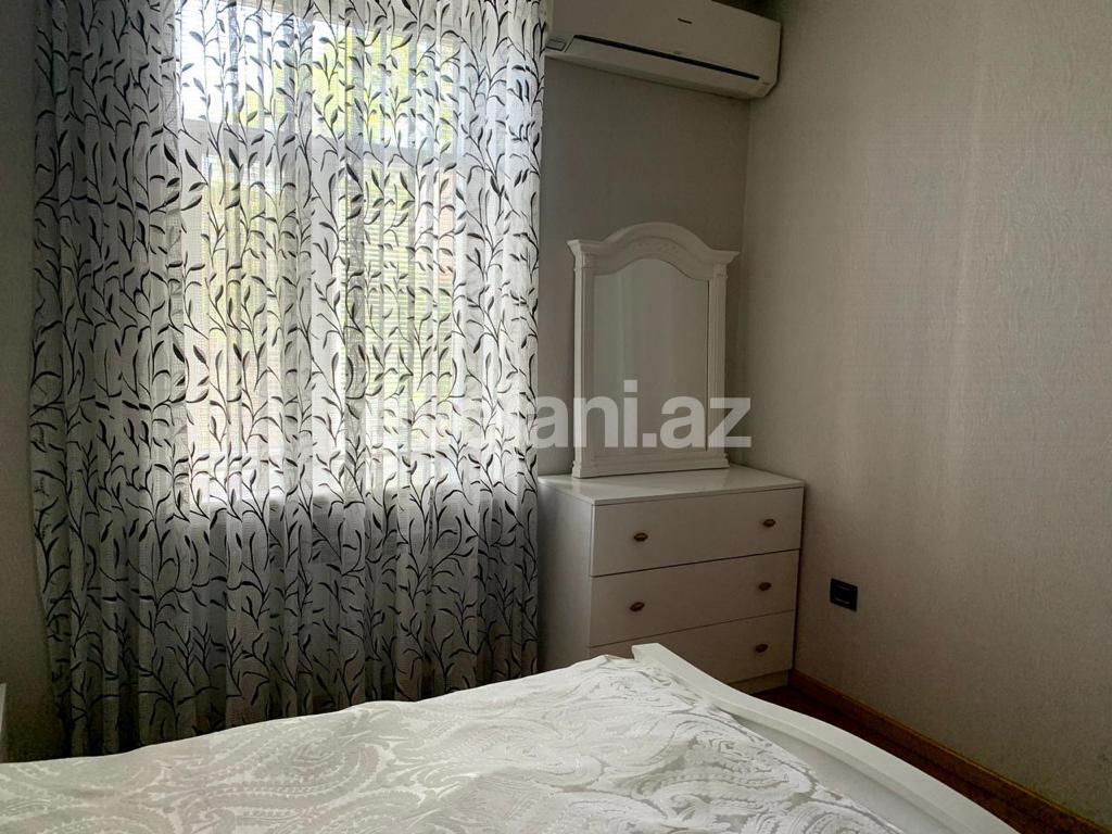 Продаётся, вторичка, 3-комнаты, 89.99 m², Баку, Сабаильский r, Ичери Шехер m.