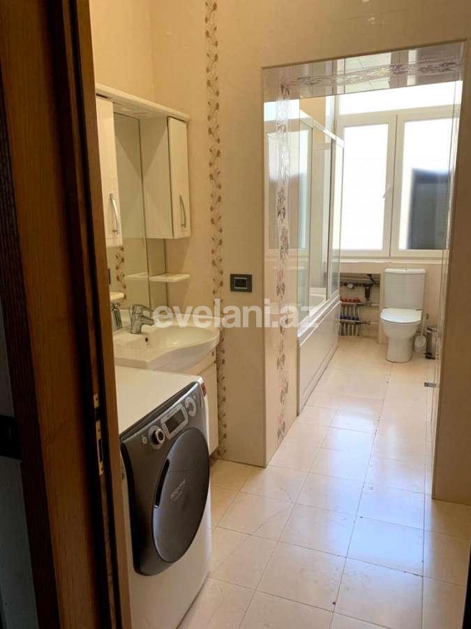 Продаётся, вторичка, 3-комнаты, 89.99 m², Баку, Сабаильский r, Ичери Шехер m.