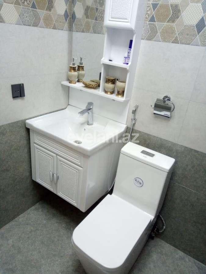 Satılır, yeni tikili, 2 otaqlı, 67 m², Bakı, Nizami r, Qara Qarayev m.