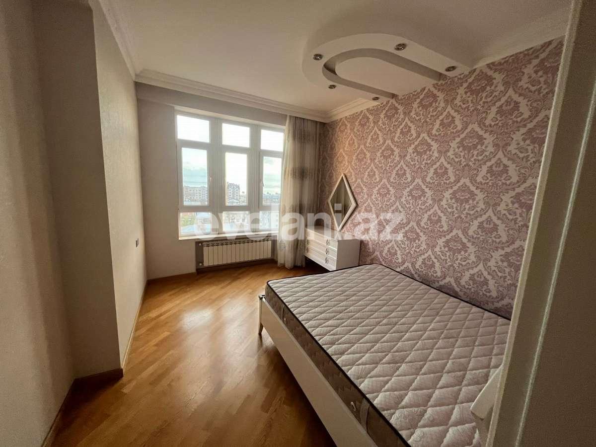 Kirayə verilir, yeni tikili, 4 otaqlı, 200 m², Bakı, Xətai r.