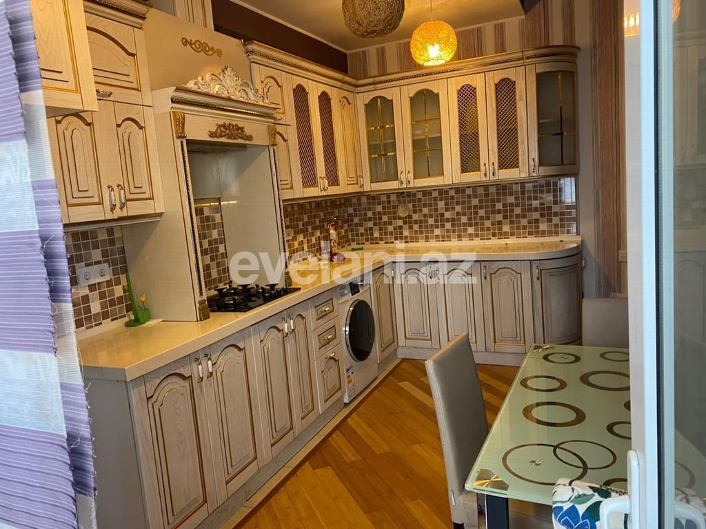 Kirayə verilir, köhnə tikili, 3 otaqlı, 150 m², Bakı, Nərimanov r.