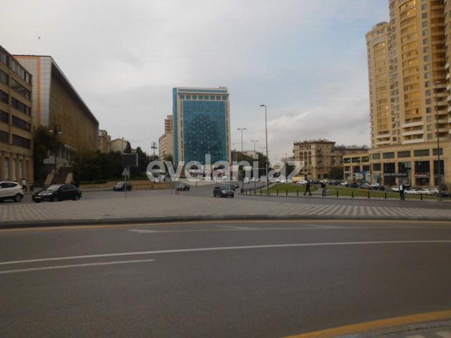 Sale, old building, 2 room, 80 m², Baku, Yasamal r, Nizami m.