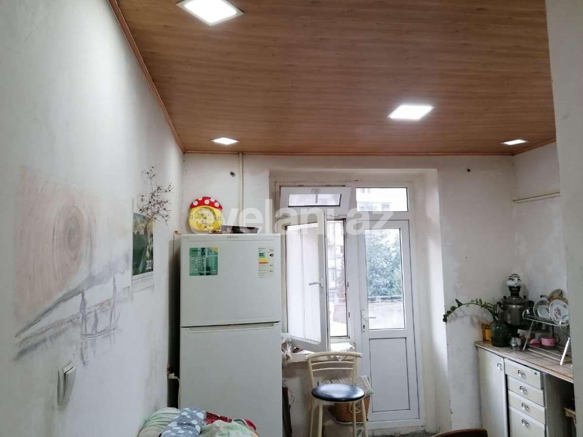 Satılır, köhnə tikili, 3 otaqlı, 60 m², Bakı, Binəqədi r, 9-cu mikrorayon q.