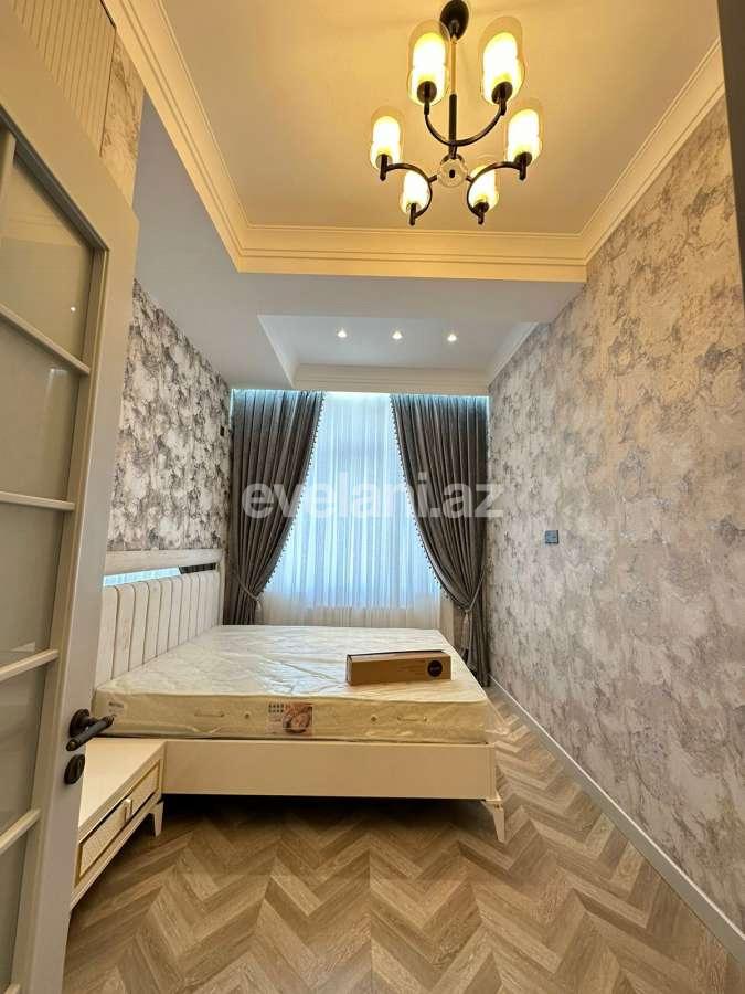Satılır, yeni tikili, 3 otaqlı, 105 m², Bakı, Yasamal r, Elmlər Akademiyası m.