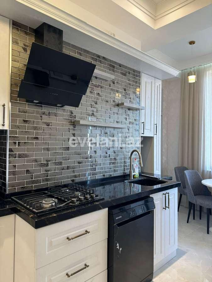 Satılır, yeni tikili, 3 otaqlı, 105 m², Bakı, Yasamal r, Elmlər Akademiyası m.