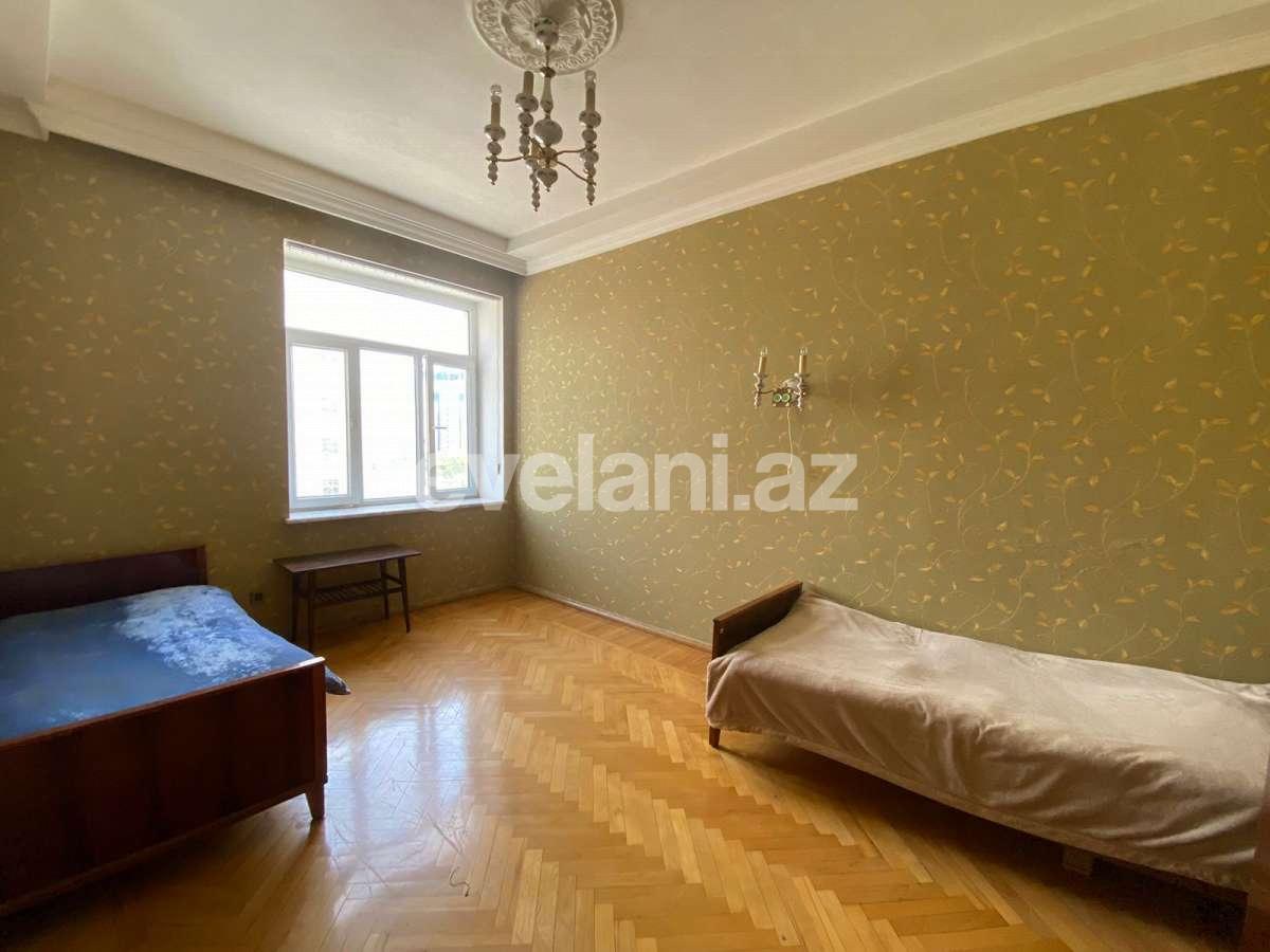 Satılır, köhnə tikili, 2 otaqlı, 65 m², Bakı, Yasamal r, Nizami m.